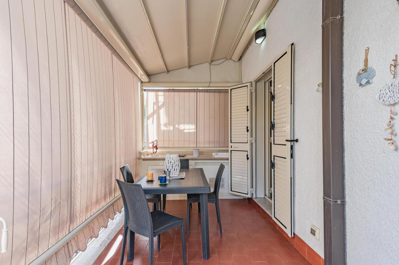 지아르디니낙소스 Naxos Bay Flat With Terrace 50 Meters From The Sea 아파트 외부 사진
